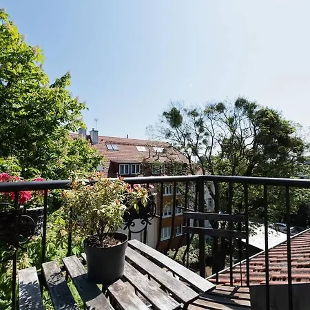 Jasny Z Balkonem Blisko Plazy W Spokojnej Okolicy By Renters * Sopot